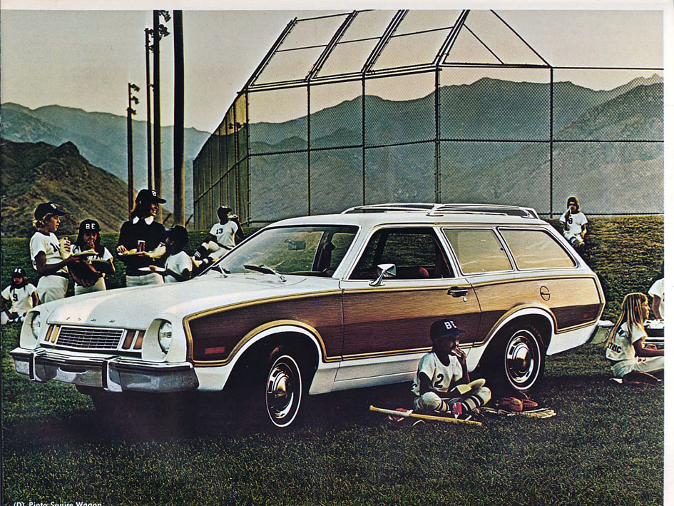 1977 Ford Wagons Brochure Page 6